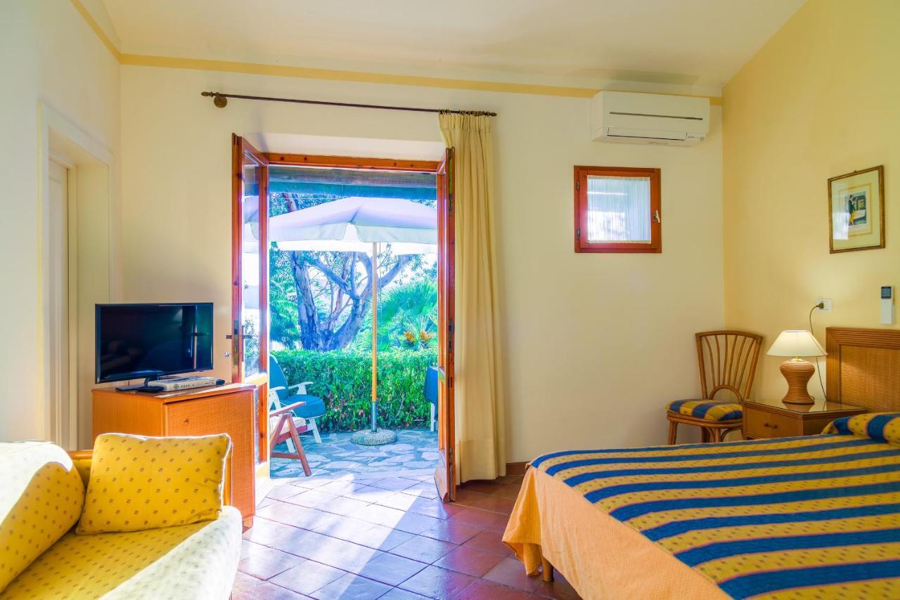 Hotel Villa Ottone 포르토페라이오 외부 사진